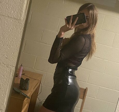 Cadence Marang トップポルノスター アーカイブ