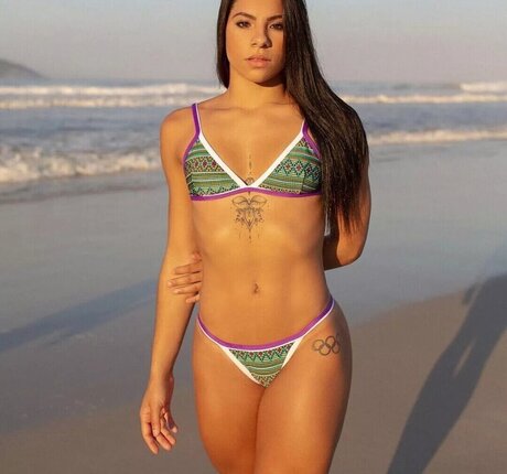 Ingrid Oliveira トップスター ギャラリー