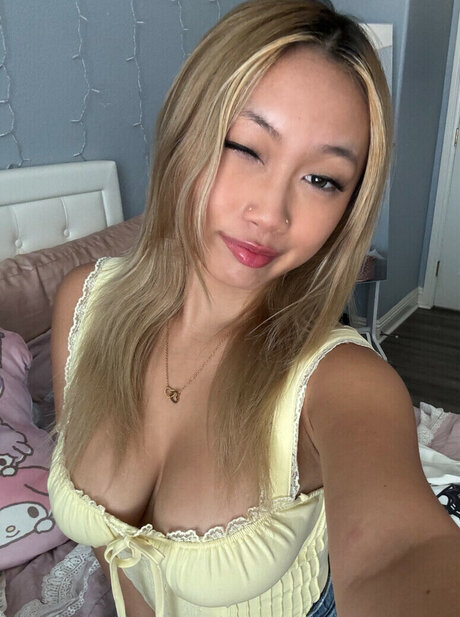 Daisee Hue ポルノスター 素敵 画像