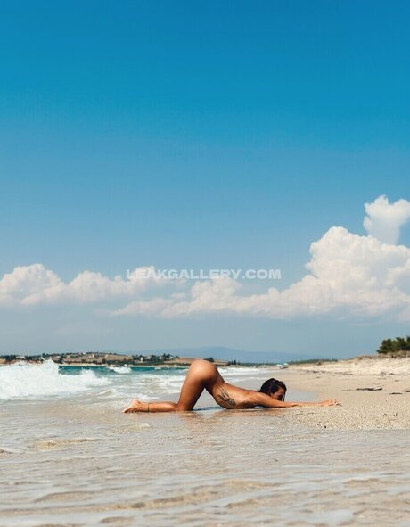 ボディビルダーヌードオンリーファンズ 美しいポルノ 画像