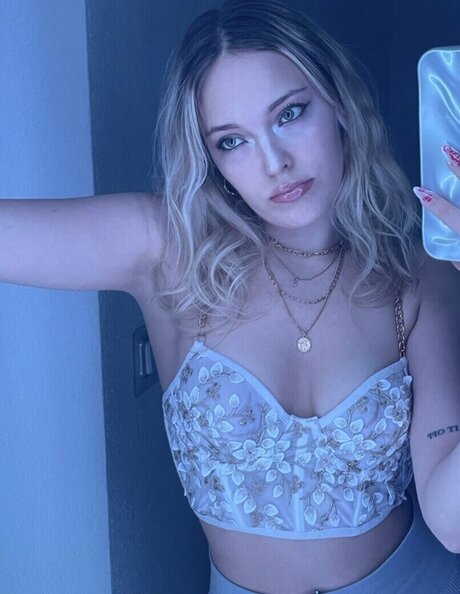 bienmichelle ポルノスター 可愛い 写真