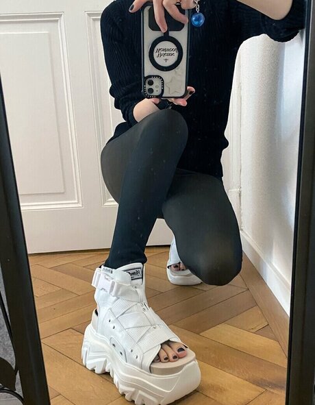 Yeougui ホットなモデル 写真