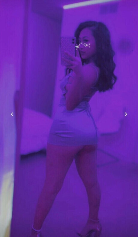 Kaylee hawj ポルノモデル 写真