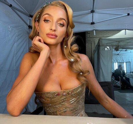 Therica Wilson Read アートスター 写真