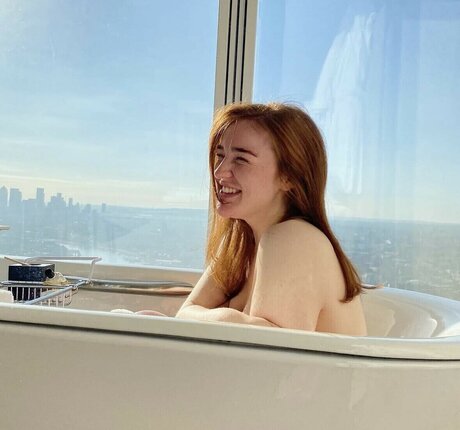 Eleanor Neale セックスモデル 写真