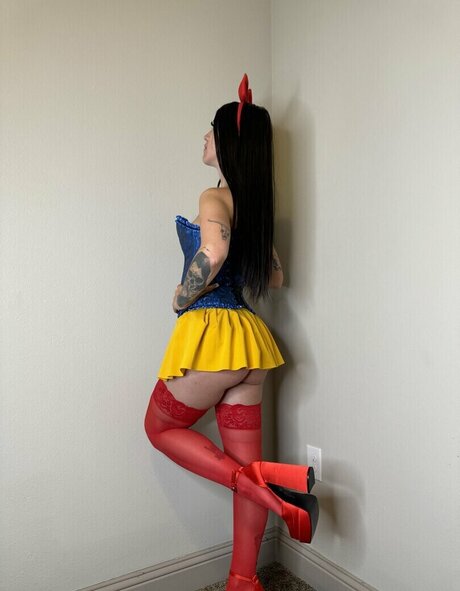 巨尻オンリーファン アダルト 写真