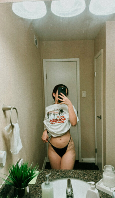 Nelly Becmac 限定モデル 画像