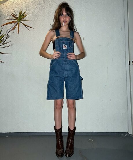 曲線美のxxx オンリーファンズ ポルノ 画像