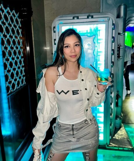 itshellovee ポルノスター ベスト 写真