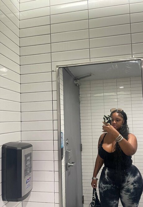 _Trillscott 完璧なスター 画像