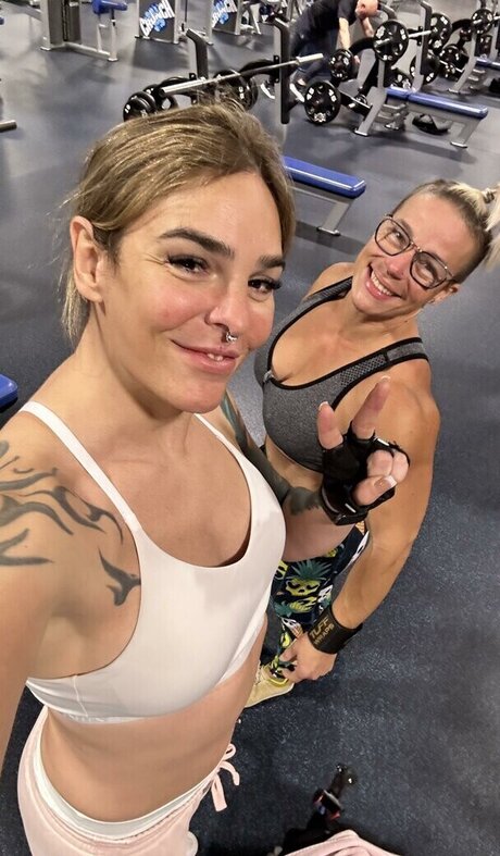 セクシーな妻オンリーファンズ ホットヌード 写真