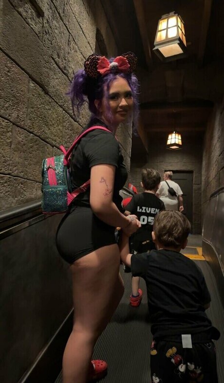 Mary Liven スター ヌード 写真