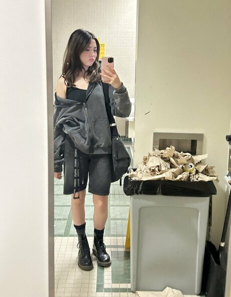 Sidsityttv ヌードモデル 写真