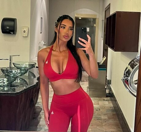 フィットブロンドオンリーファンズ 美しいポルノ 画像