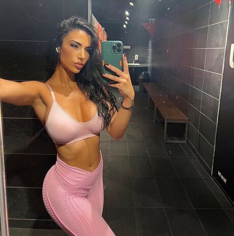 Ziyartist 美しいスター 写真