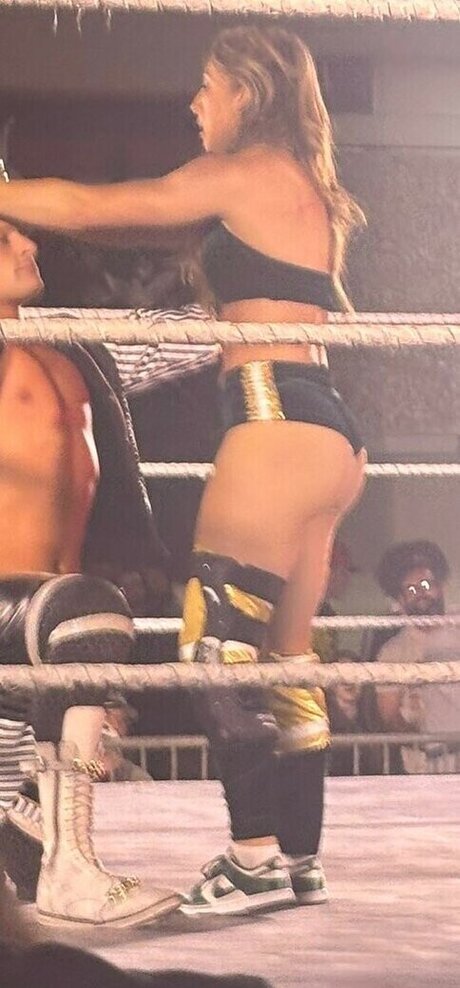 マッスルガールズオンリーファンズ 美しいxxx 写真