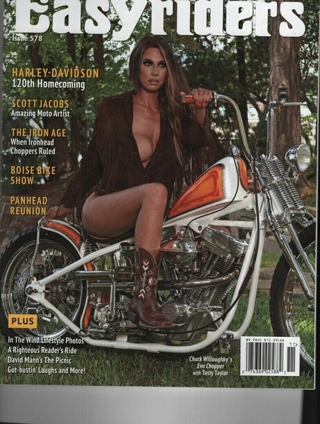 taylordaniels セクシーなスター 写真