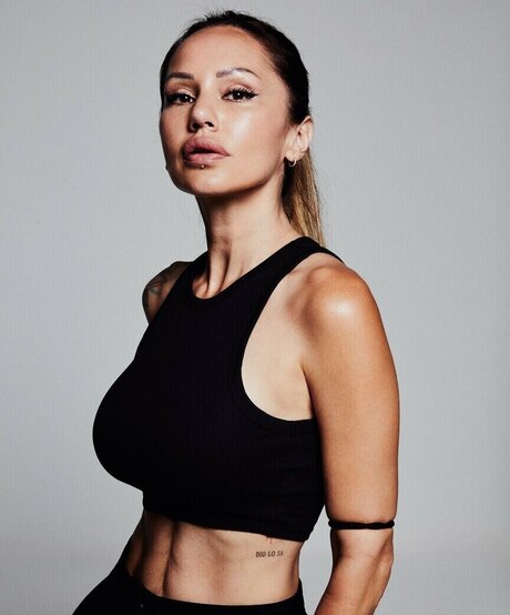 貞操帯オンリーファンズ ホットセクシー 画像