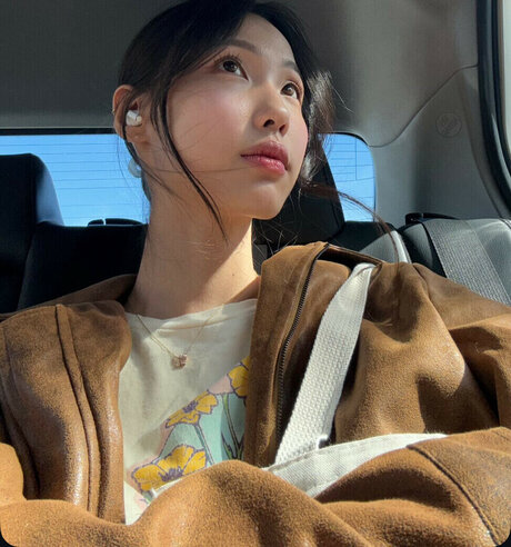 jennypetersonnn アダルト女優 写真