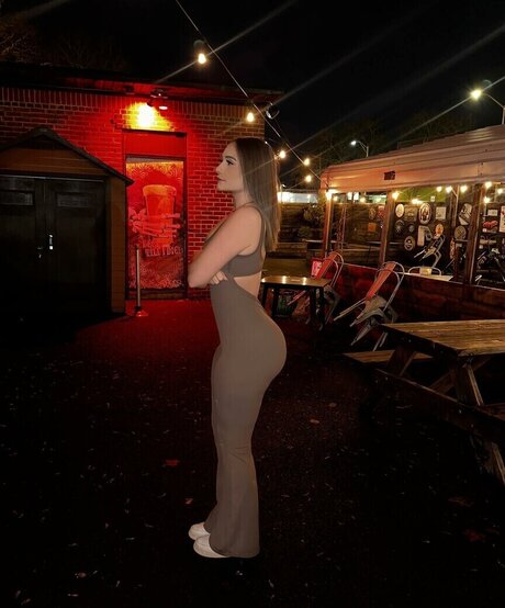 jennypetersonnn 裸のポルノスター 写真