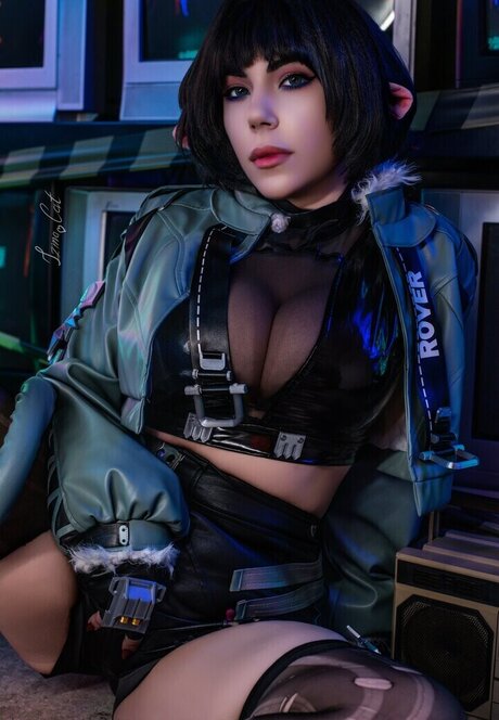 Izmacat ポルノモデル 写真