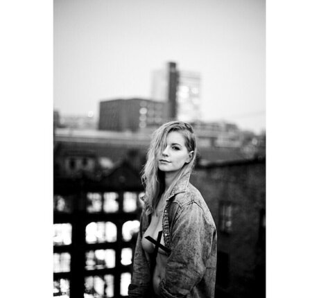 黒人ティーンオンリーファンズ 美しいポルノ ギャラリー