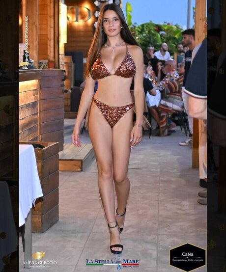 熟女の手コキオンリーファンズ アートxxx 写真