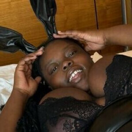 Tara Daley 素敵なスター 写真