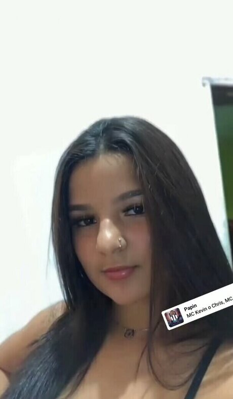 Larissa Ferrari ポルノスター ヌード 写真