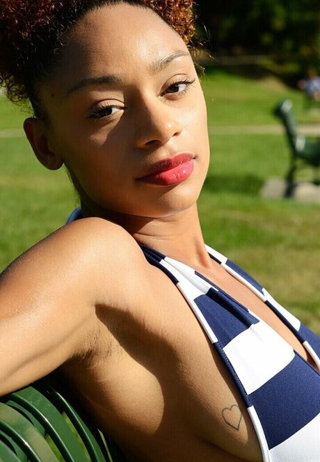 Tpnaomi ポルノスター 可愛い 写真