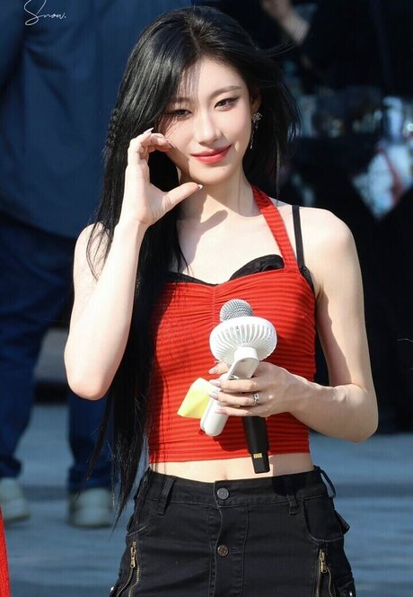 クリスマスランジェリーオンリーファンズ アートポルノ 写真