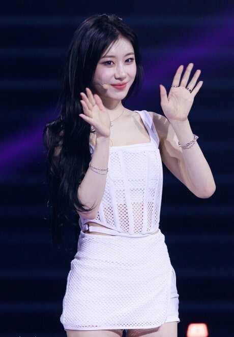 Chaeryeong 完璧なモデル ギャラリー