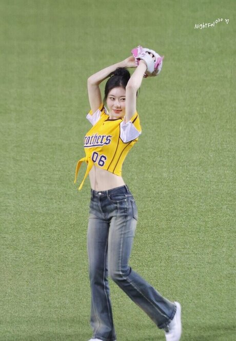 Chaeryeong 最高のモデル 写真