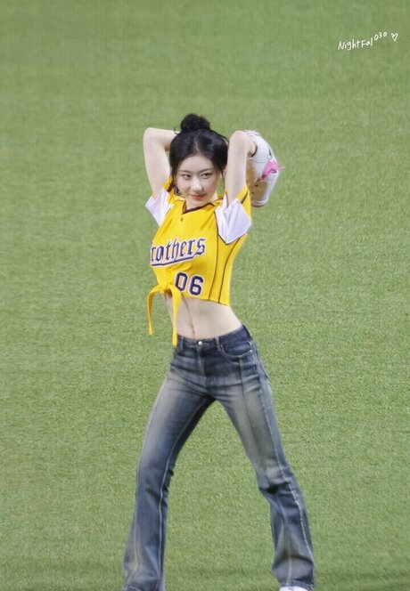 ジムガールズオンリーファンズ 無料ポルノ ギャラリー