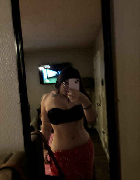 Isabel Pierce セックスモデル 写真