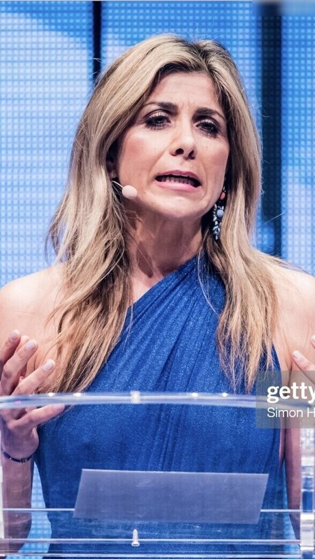 Panagiota Petridou ポルノスター アート 画像