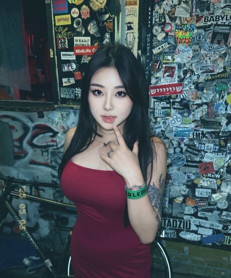 Hanavocado ポルノモデル 写真