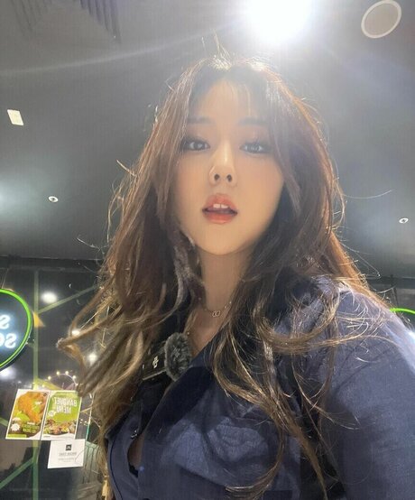 Hanavocado エロティックなポルノスター 画像