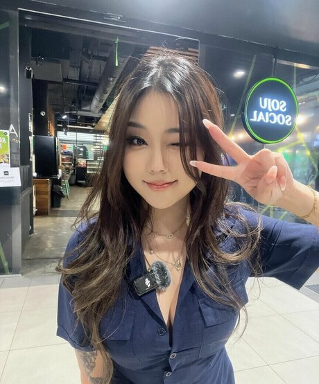 アマチュアセックスオンリーファンズ エロチック 写真