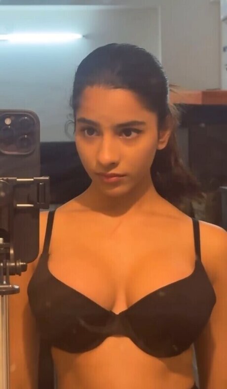 曲線美のxxx オンリーファンズ アートヌード 写真