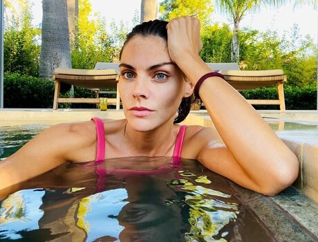 Amaia Salamanca Ur zar トップモデル 写真