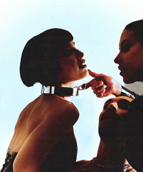 Nonothinginc アダルトモデル 写真