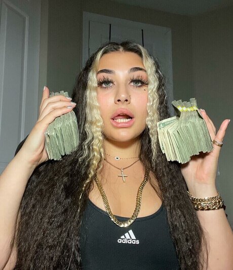 切断者オンリーファンズ 無料ポルノ 画像