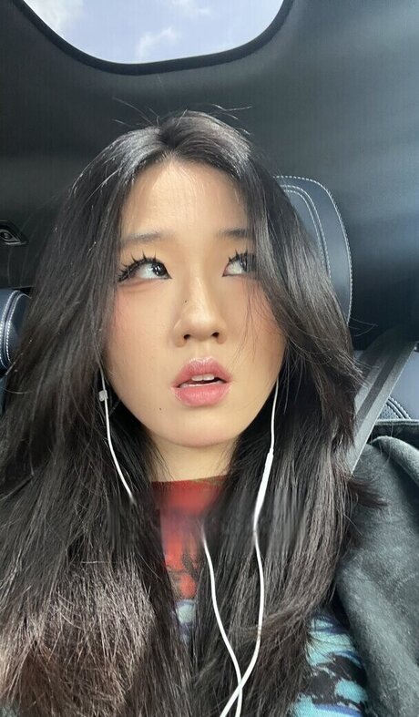 Lo3tus エロティックなスター 写真