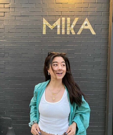 Jennifer Mika ポルノスター ヌード 画像