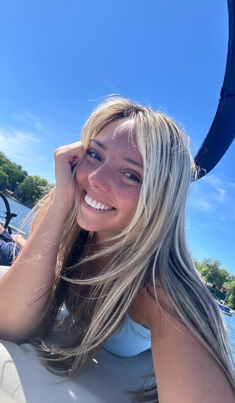 熟女オーガズムオンリーファンズ ホットセクシー 画像