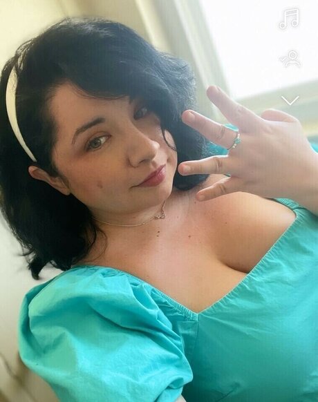 Ohcatrina セクシーモデル 写真