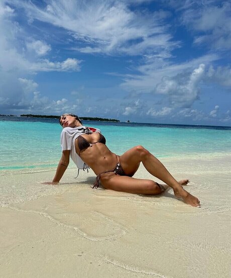 日本の熟女オンリーファンズ 無料ヌード 写真