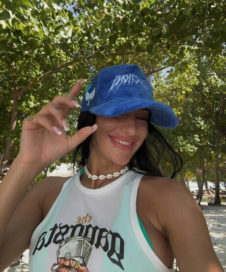 Nina Janova 無料モデル ギャラリー