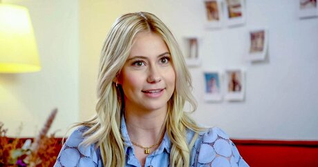 Celine Van Ouytsel 完璧なスター 写真